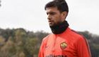 "كورونا" يفشل انتقال باستوري للدوري الصيني