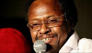 الفنان ياسر عبداللطيف