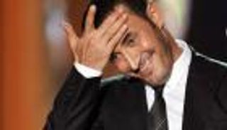 كاظم الساهر يتصدر غلاف مجلة.. "تاتو" وصور جريئة لأول مرة