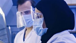 فحص كورونا في الإمارات