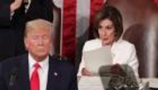 "دعوات وقحة".. بيلوسي تحمل ترامب مسؤولية إصابته