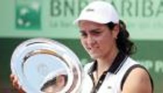 أنس جابر "عاشقة الفراولة" تداعب لقب رولان جاروس مجددا