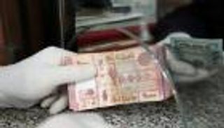 سعر الدولار في لبنان اليوم الأحد 4 أكتوبر 2020.. الليرة تدفع ثمن الاعتذار