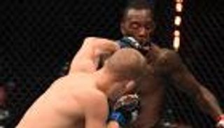 UFC أبوظبي.. فيليبي يفوز بالوزن الثقيل وتودوروفيتش يخضع تاونسيند