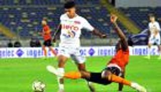 الدوري المغربي.. هدف قاتل يحمي الرجاء من صدارة ثلاثية