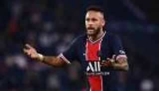 قميص نيمار يضع "مدرب السداسية" في موقف محرج