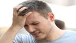 علامات تحذرك من سكتة دماغية.. لا تتجاهل "الدوخة"