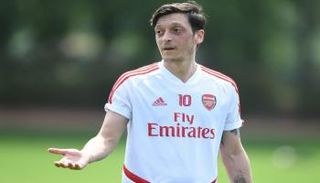 مسعود أوزيل صانع ألعاب أرسنال