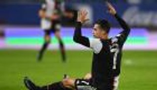 الدوري السعودي.. صفقة جديدة للأهلي واستقالة رئيس التعاون ونيولوك جديد