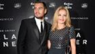 انتقام النساء.. زوجة روميرو تفتح النار ضد مانشستر يونايتد