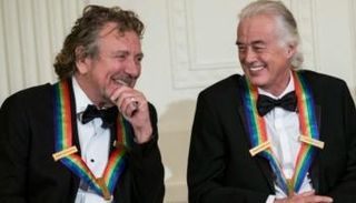 عضوا فرقة الروك الشهيرة 