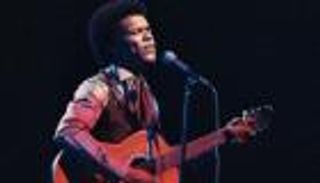 وفاة الأمريكي جوني ناش.. صاحب أغنية  "آي كان سي كليرلي ناو"