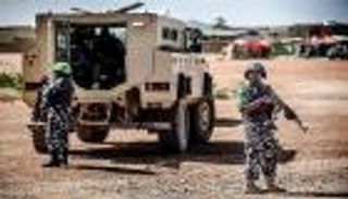 3 قتلى بسطو مسلح لسرقة هواتفهم في مقديشو