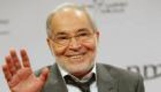 هل يجسد حسن يوسف شخصية البابا شنودة؟  