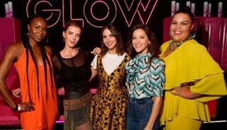 أبطال مسلسل Glow