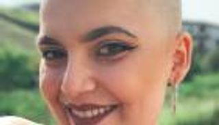 إيطالية تحارب السرطان بسلاح السخرية على "تيك توك"