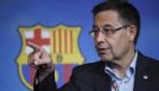 كورونا أمل بارتوميو الأخير في برشلونة