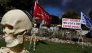 بالصور.. كورونا يغلق مقاهي بلجيكا.. ورونالدو ينتهك الحجر الصحي