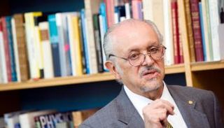 العالِم المكسيكي ماريو مولينا