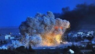 آثار أحد الانفجارات في سوريا- أرشيفية