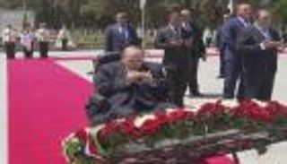 "إدمان وسرطان وزهايمر" مصير رجال بوتفليقة.. وجزائريون: لا شماتة