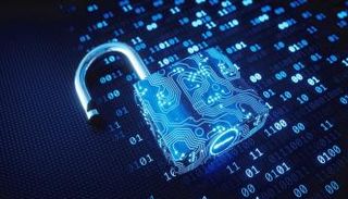 تطبيقات يتجنبها خبراء الأمن الإلكتروني على هواتفهم