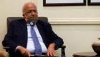 أول مسؤول فلسطيني.. إصابة عريقات بكورونا