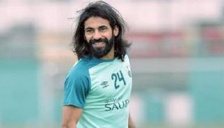 حسين عبدالغني قائد الأهلي السعودي