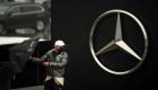 فورمولا 1.. بوتاس يضمن لمرسيدس مركز أول المنطلقين للمرة الـ11