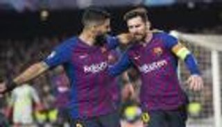 سواريز يضع شرط بقاء ميسي في برشلونة