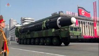 عرض عسكري سابق في بيونج يانج