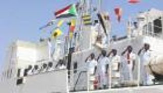 روسيا تهدي السودان سفينة عسكرية.. والخرطوم تعلق