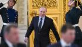 عيد ميلاد بوتين.. عمر "القيصر" وهدايا الأحفاد