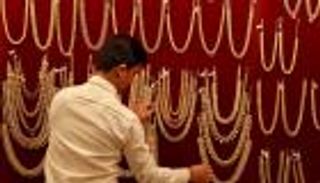 أسعار الذهب في مصر.. عيار 21 ينخفض إلى 837 جنيها