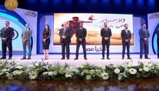 أبطال مسلسل الاختيار على مسرح التكريم