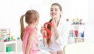 تأخر النطق عند الأطفال.. الأسباب والعلاج