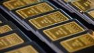 أسعار الذهب تهبط لصالح الدولار وترقب لتحفيزات "ترامب"