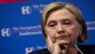 قطر تستبدل خيرت الشاطر بعزمي بشارة.. "إيميلات كلينتون" تكشف المستور