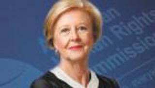 "العليا للأخوة الإنسانية" تبحث التعاون مع مفوضية الأمم المتحدة للاجئين