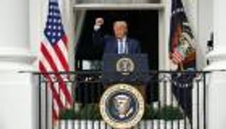 طبيب البيت الأبيض: ترامب ليس معديا