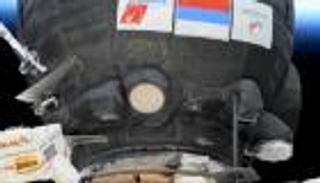 أسرع رحلة مأهولة في التاريخ.. التحام "سويوز" بالمحطة الدولية