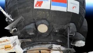 لحظة التحام مركبة الفضاء سويوز إم إس-17 بالمحطة الفضائية الدولية