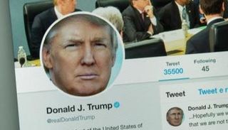 حساب ترامب على موقع تويتر
