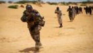 قائد لواء بينهم.. قتلى وجرحى بكمين خادع للجيش الصومالي