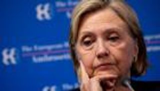 رسائل هيلاري.. تواطؤ يجهض "الثورة الخضراء" في إيران  