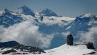 أنهار سويسرا الجليدية تواصل الذوبان بوتيرة مقلقة 