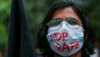 بعد اغتصابهم مراهقة.. حكم تاريخي على 5 ذئاب بشرية في بنجلاديش