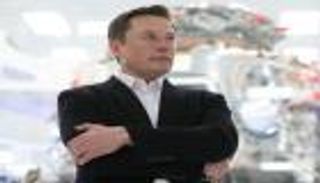 تسلا تخفض سعر السيارة "إس" للمرة الثانية في أسبوع.. السبب غريب