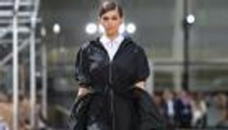 افتتاح مهرجان إيير لمصممي الأزياء الشباب