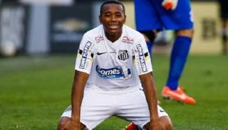 روبينيو بقميص سانتوس